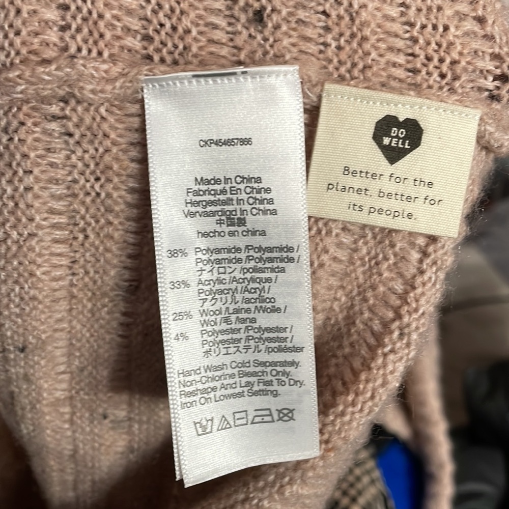 Madewell Donegal Belmont Mockneck Sweater in Coziest Yarn Size Medium - Picture 8 of 11